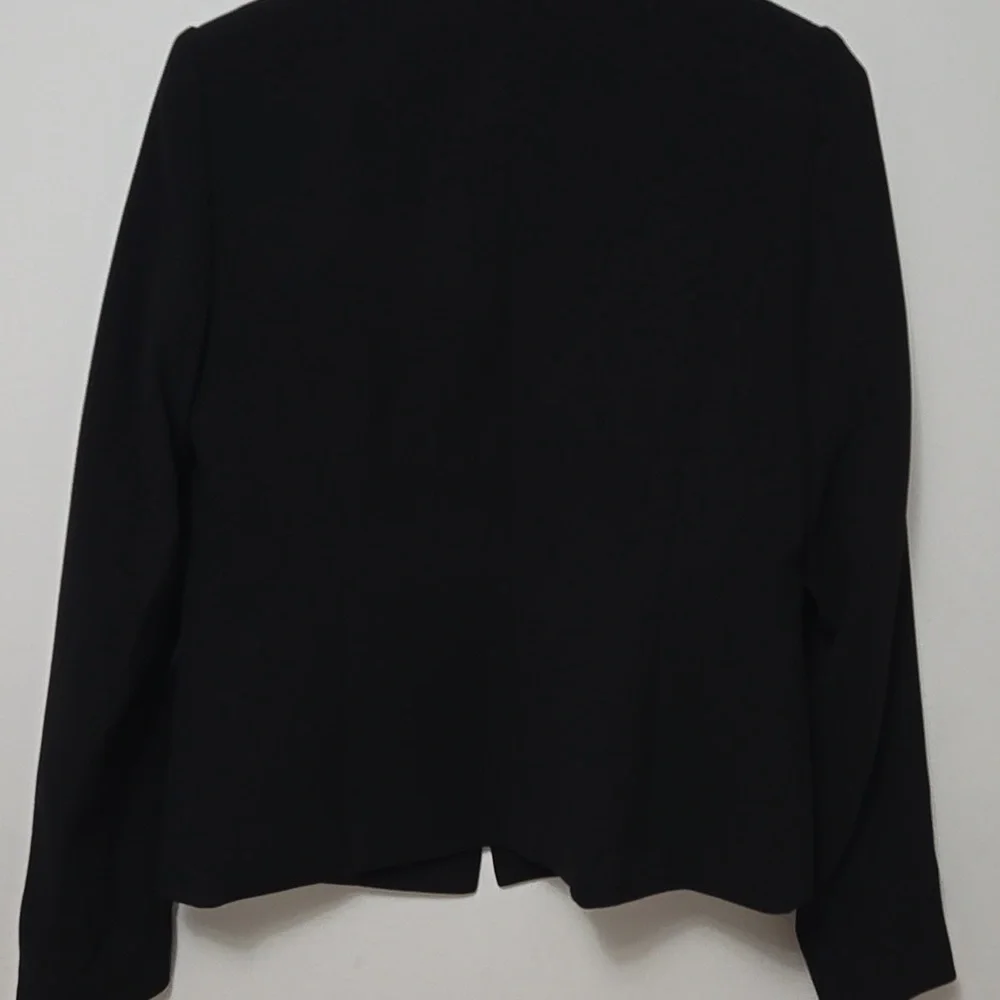 Karl Lagerfeld Pearl Button Blazer - Picture 3 of 4